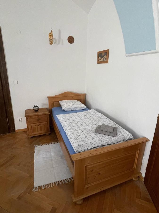 Apartman Sunny Adam Na Zamku Ческа-Каменице Экстерьер фото